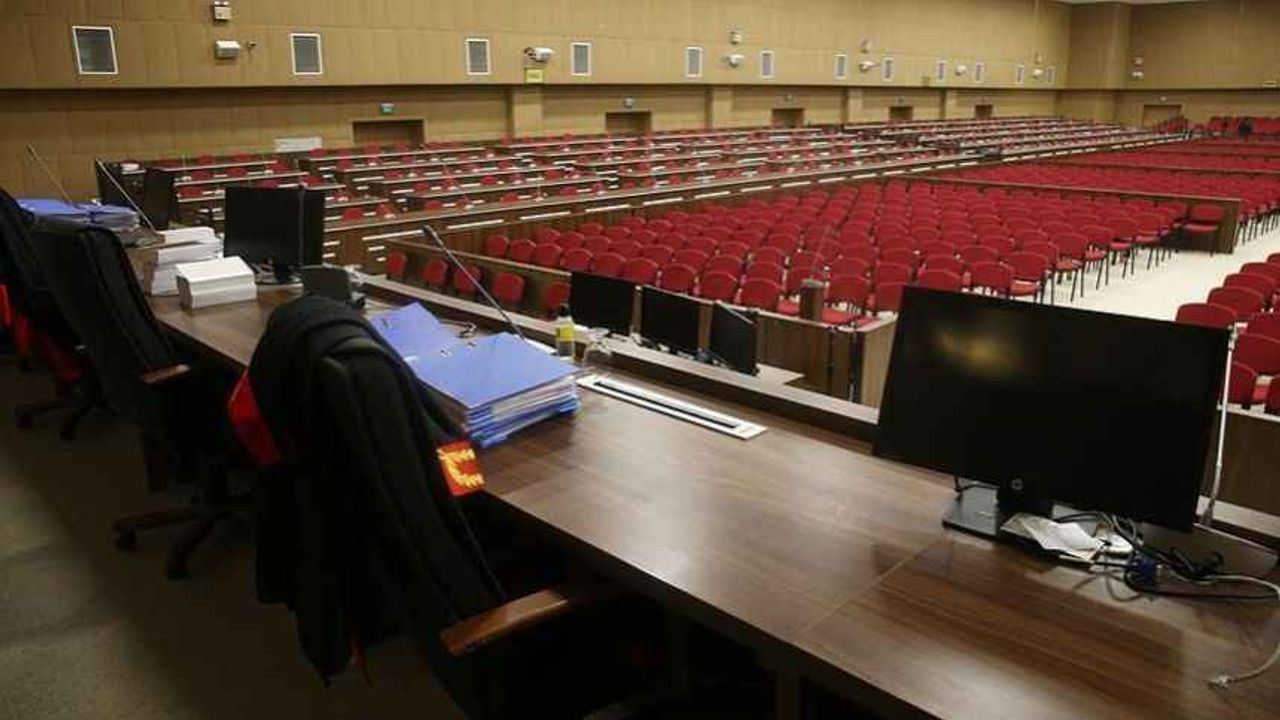 FETÖ’nün askeri mahrem yapılanmasına operasyon: 13 gözaltı