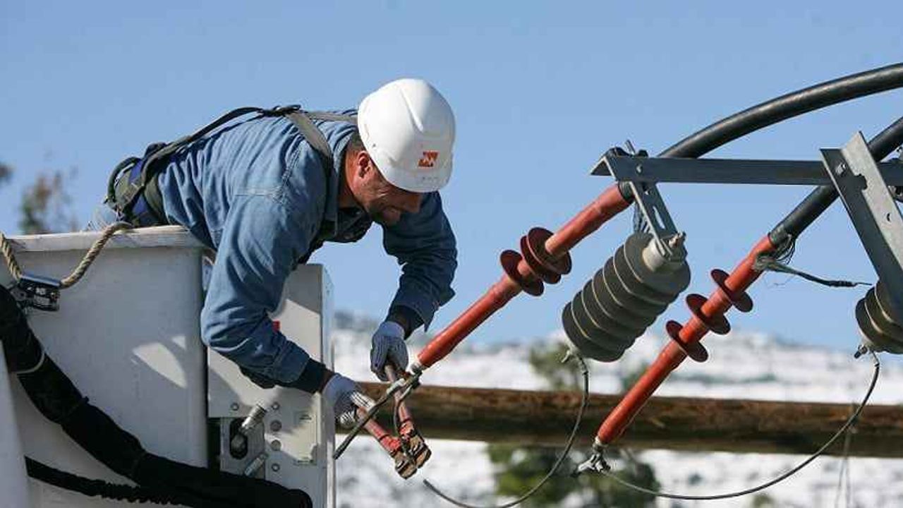İzmir elektrik kesintisi! 30 Ocak Perşembe İzmir’de elektrikler ne zaman gelecek? GDZ Planlı kesinti