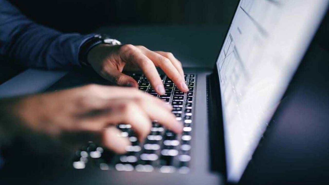 Milyonlarca çalışanı ilgilendiren karar: Hakarete uğrayan işçiye çifte tazminat