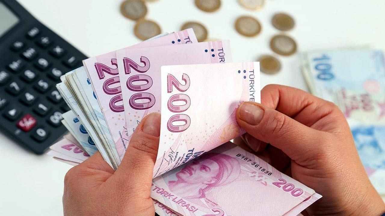 2022 asgari ücret ne kadar olacak? Gözler yarına çevrildi