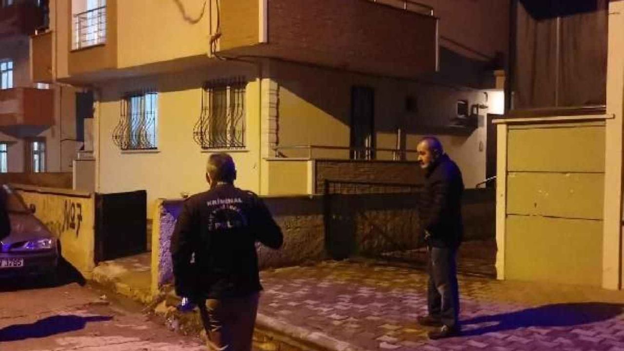 Bir babanın en zor anı! Kızını kanlar içinde görünce...