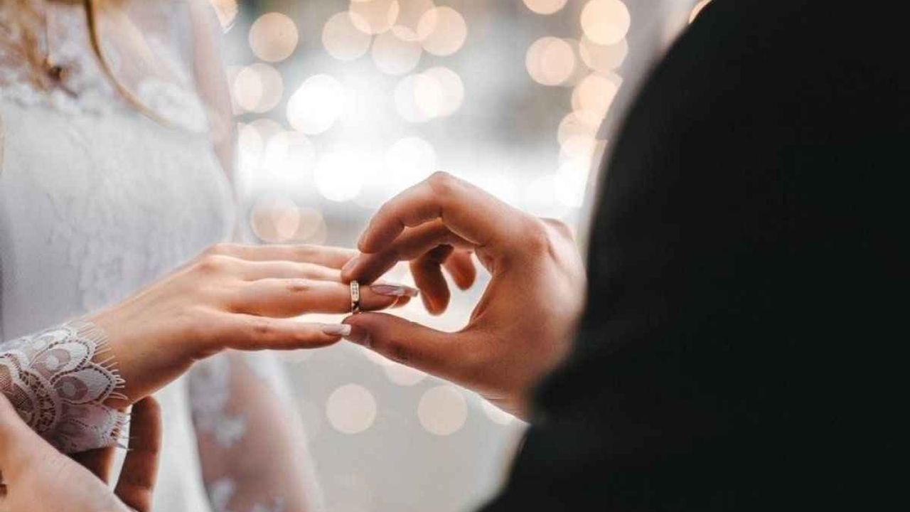 Yargıtay'dan emsal karar! Eşle ilgilenmemek boşanma nedeni