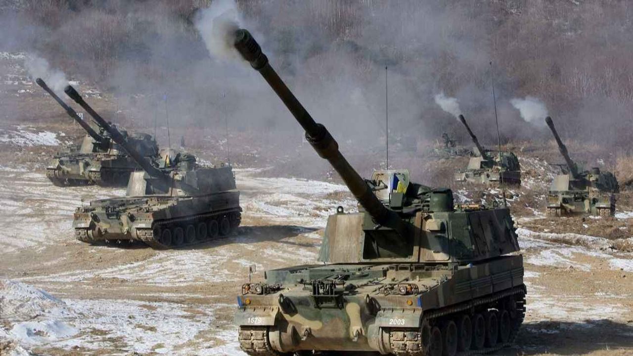 ABD: Güney Kore'den 100 bin obüs top mermisi satın alacağız