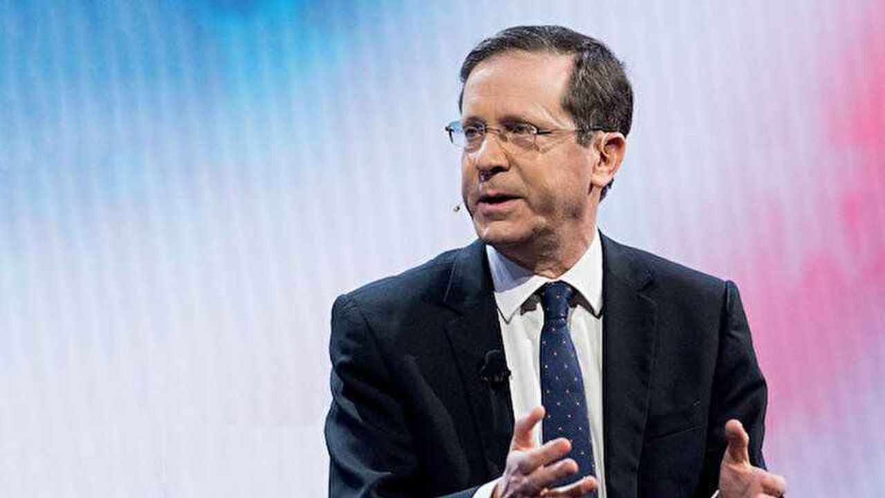 Herzog'un mikrofonu açık kaldı: Bunları açıklanmaması kaydıyla söylüyorum...