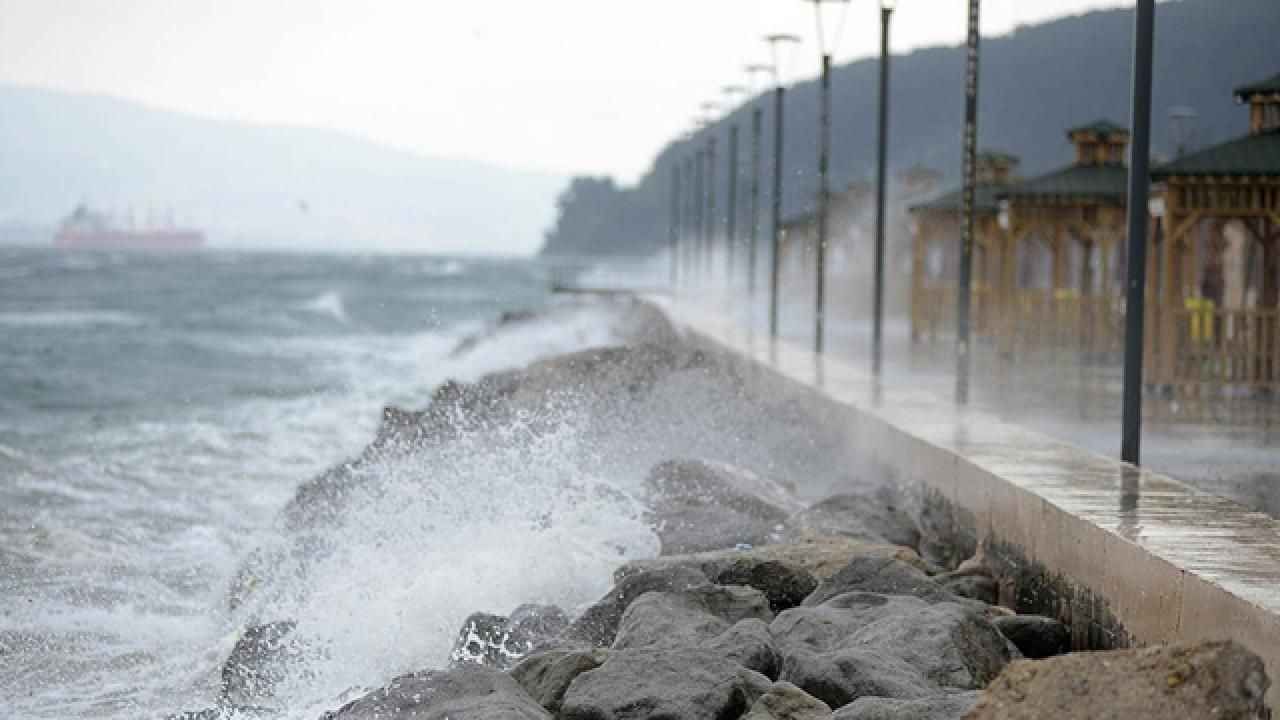 Meteoroloji'den sağanak ve fırtına uyarısı 