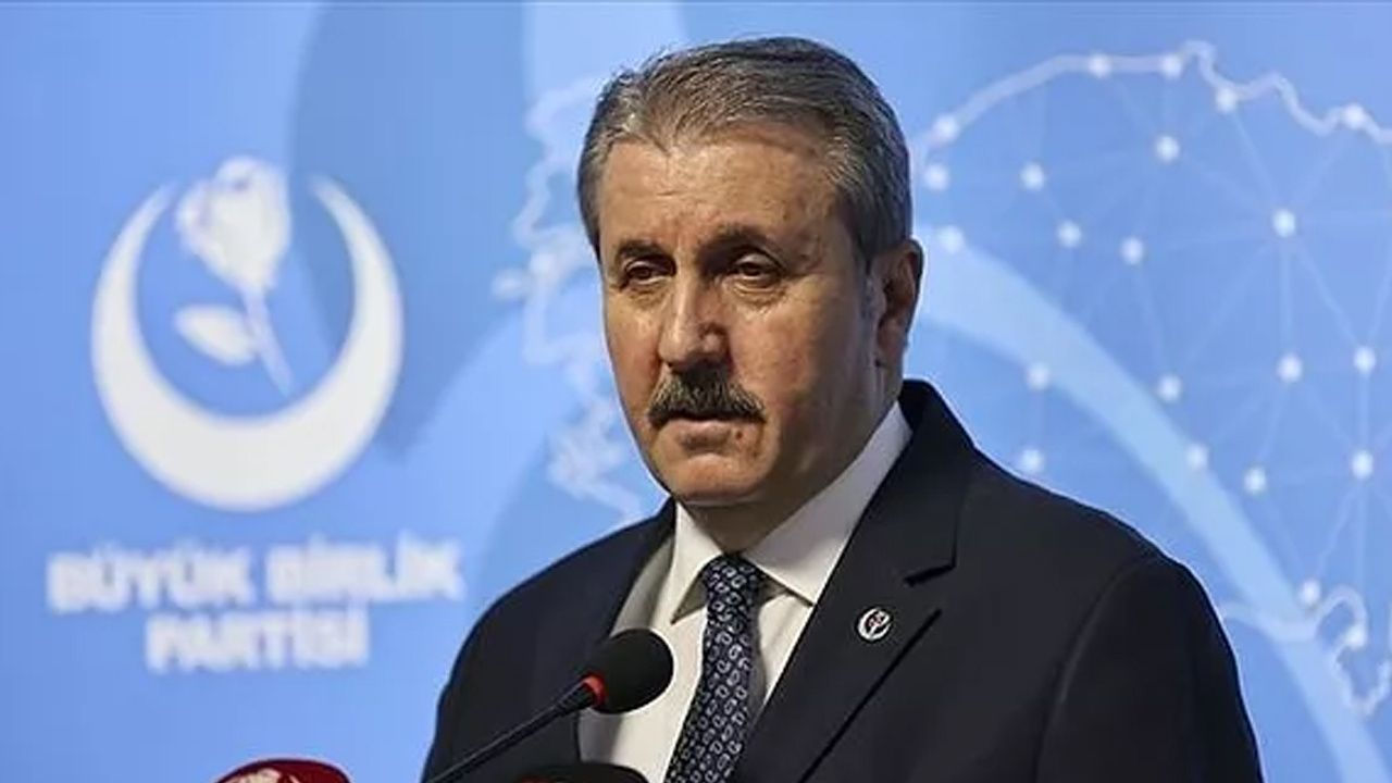Destici duyurdu! Büyük Birlik Partisi'nin kısa adı değişti
