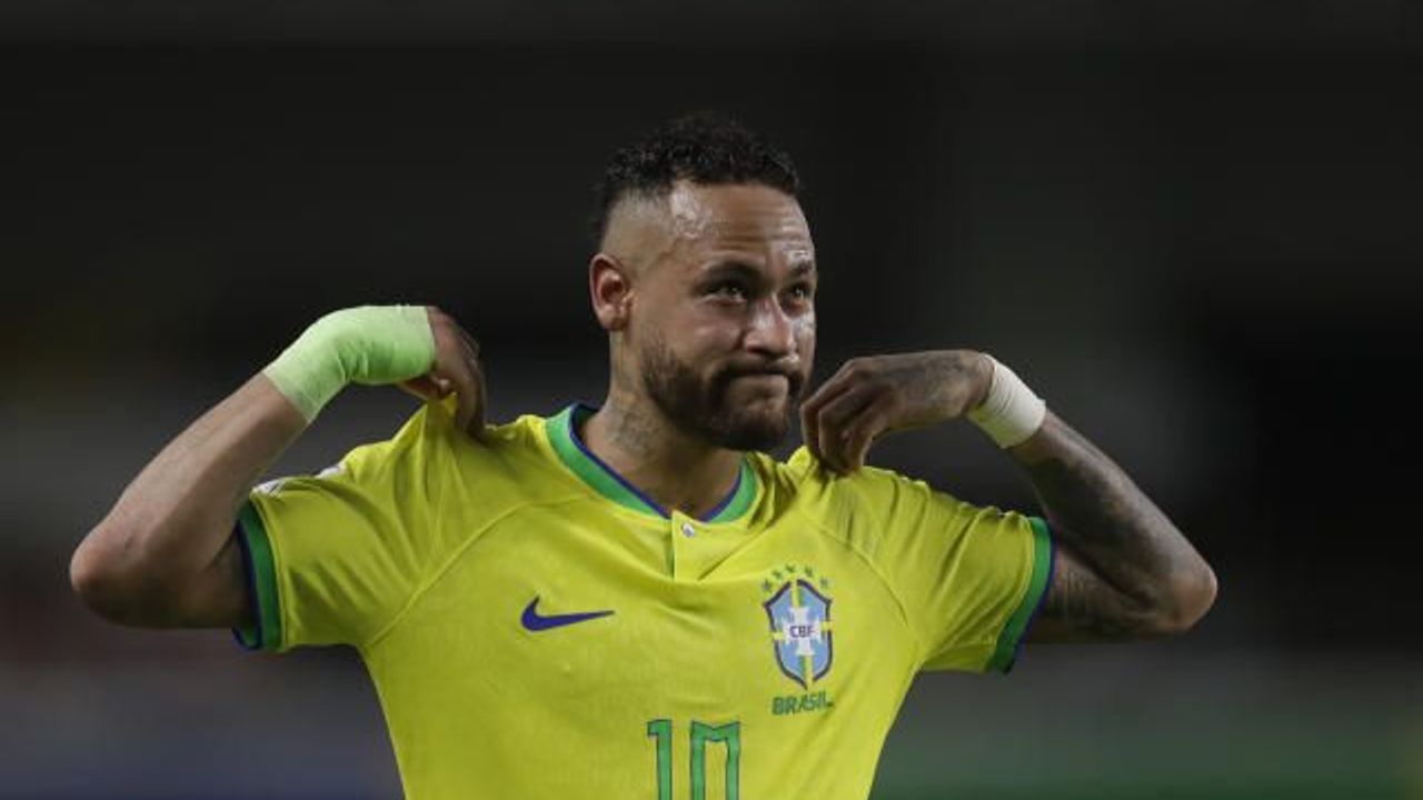 Neymar tarihe geçti!