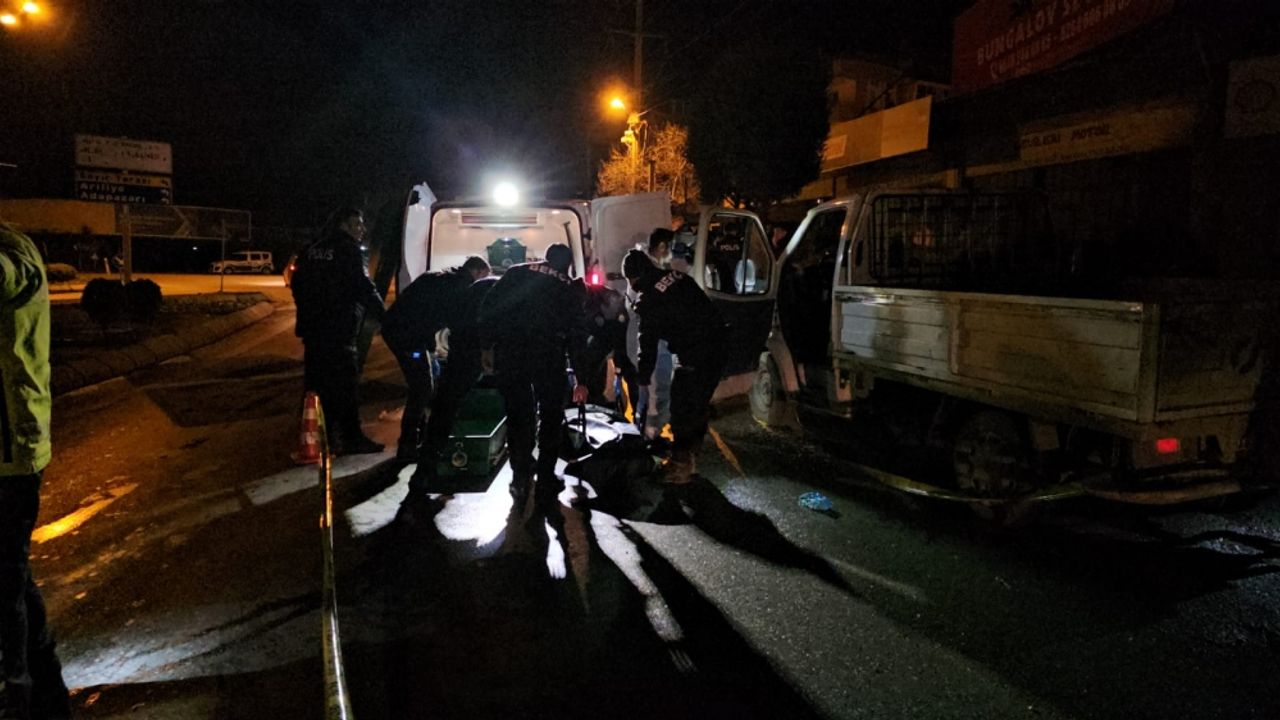 Sakarya'da ortağı tarafından kamyonetinde silahla başından vurulan kişi öldü