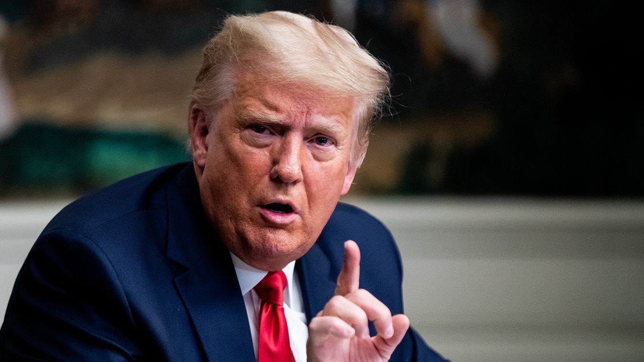 Trump geri vites yaptı!: "Powell’ı kovma niyetim yok"