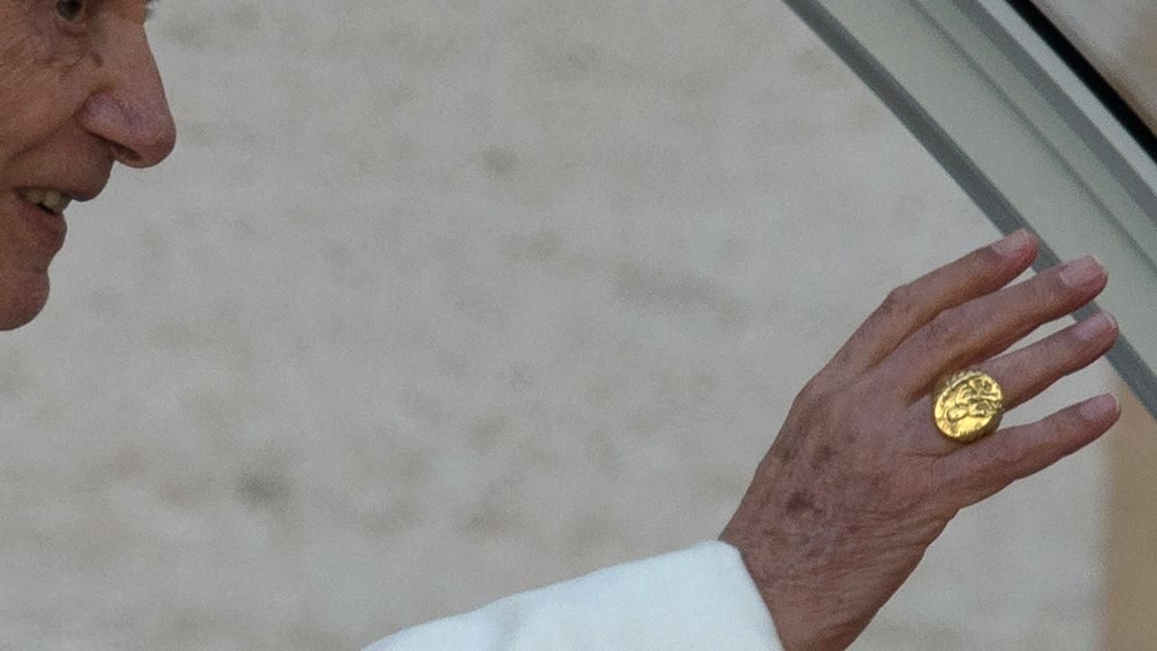Papa'nın yüzüğü ölümünden sonra neden imha ediliyor?