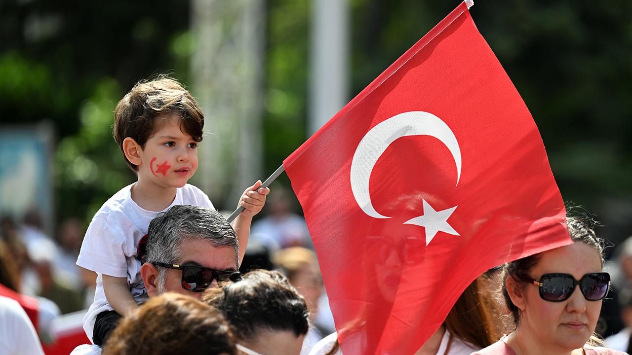 Çevre, Şehircilik ve İklim Değişikliği Bakanlığı deprem bölgesinde 23 Nisan Şenliği düzenleyecek