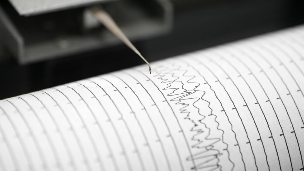 İran'ın doğusunda 5 büyüklüğünde deprem