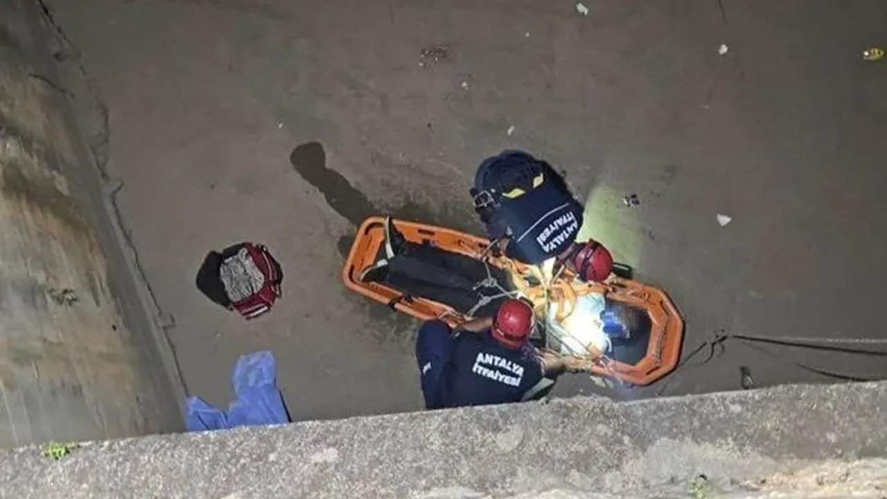 Feci olay: Beş metreden beton zemine düştü