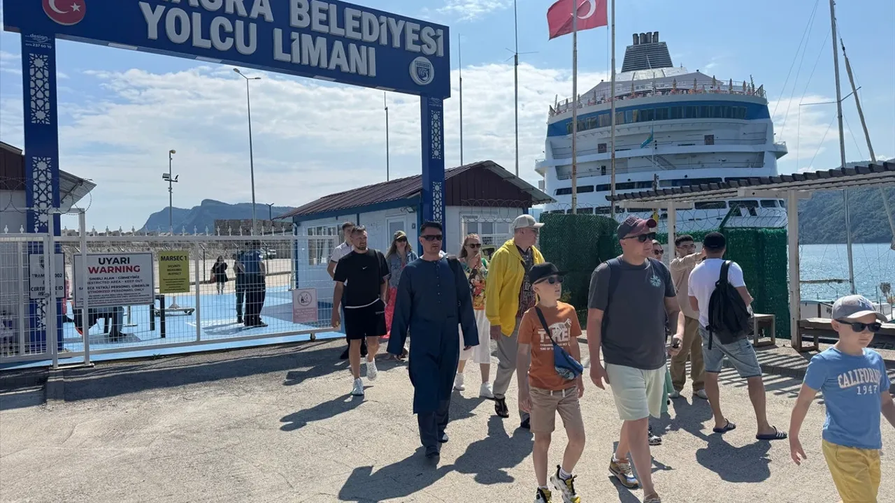 Amasra ilçesi kruvaziyerlerin uğrak noktası oldu