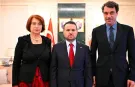 Adalet Bakanı Gürlek, Uğur Mumcu'nun ailesiyle görüştü