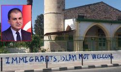 Güney Kıbrıs’ta bir provokasyon daha! Camiye bu kez Bizans bayrağı astılar