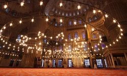 Miraç kandilinde oruç tutulur mu? İşte miraç kandilinde yapılması gereken ibadetler…