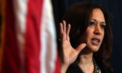 Kamala Harris için "kayıp" ilanı verildi