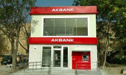 Akbank Mesai Saatleri: Kaçta Açılıyor, Kapanıyor?