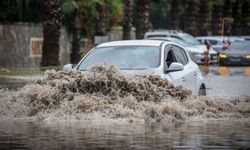 Meteorolojiden sel uyarısı! İşte il il hava durumu