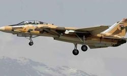 İran'da F-14 savaş uçağı düştü