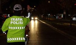 Konya’da polis baba, ehliyetsiz oğlunu ihbar etti