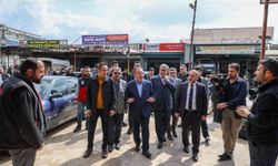 Bakan Bozdağ, Diyarbakır'da selden etkilenen esnafla bir araya geldi