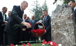 Cumhurbaşkanı Erdoğan, Alparslan Türkeş'in kabrini ziyaret etti