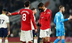 Manchester United üstünlüğünü koruyamadı