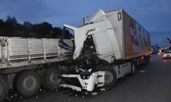Adana'da aynı yolda 3 zincirleme kaza: 10 yaralı