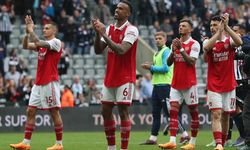 Arsenal zirve takibini sürdürdü