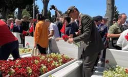 Edirnekapı Şehitliği'nde 15 Temmuz şehitleri için tören düzenlendi