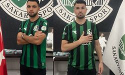 Sakaryaspor'da iki imza birden