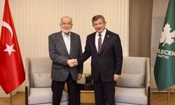 Karamollaoğlu ve Davutoğlu'ndan yerel seçim karı