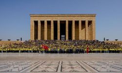 Fenerbahçeli taraftarlarlardan Anıtkabir’e ziyaret