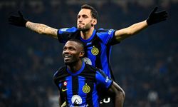 Inter evinde kazandı, Hakan tarihe geçti