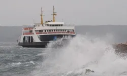 İstanbul Boğazı'nda gemi trafiği askıya alındı