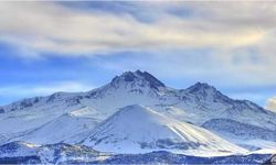 Erciyes Dağı, yazın da çeşitli aktivitelerle doğaseverleri ağırlıyor