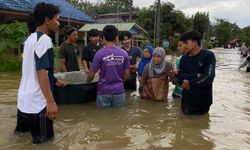 Tayland’da sel felaketi: 20 bin ev etkilendi