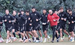 Altay'da protesto bitti! Futbolcular antrenmanlara başladı