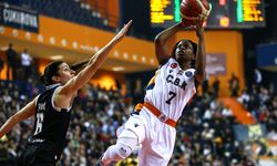 Çukurova Basketbol evinde kazandı