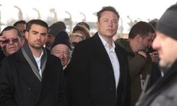 Elon Musk'tan Auschwitz toplama kampına ziyaret