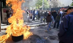 Lübnan’da banka krizi sürüyor! Paralarını çekemeyen halk sokaklara döküldü