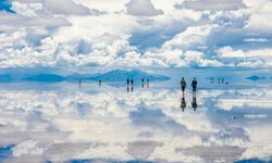 Gökyüzünü yeryüzüne taşıyan benzersiz güzellik! İşte Uyuni Tuz Çölü hakkında bilmeniz gerekenler…