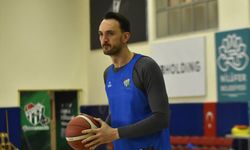 Semih Erden, basketboldan kopmak istemiyor