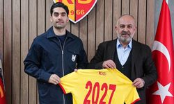 Kayserispor Ali Karimi’nin sözleşmesini uzattı