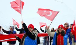 Bayburt'ta Kop Dağı'nda "Şühedaya Saygı" yürüyüşü yapıldı