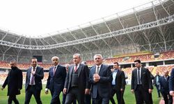 Bakan Bak: "Türkiye’nin dört bir yanında tesisler yapıyoruz"