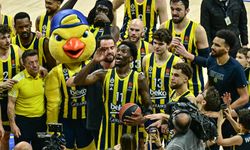 Fenerbahçe Beko Avrupa Ligi'nde play-off'ları garantiledi