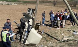 Ankara'da devrilen otomobildeki aynı aileden 1'i çocuk 6 kişi yaralandı